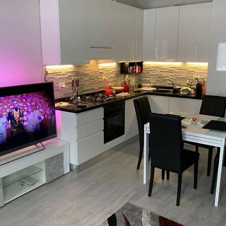 Stefano Rho Apartment Near Rho-Fiera And Milano Eksteriør billede
