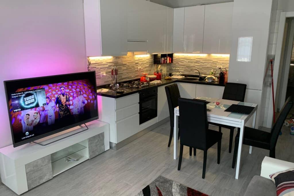 Stefano Rho Apartment Near Rho-Fiera And Milano Eksteriør billede